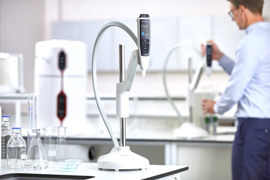 Laboratory water dispenser launched