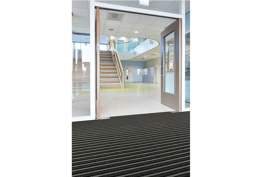Entrance flooring for minimising accidents and maintenance costs  