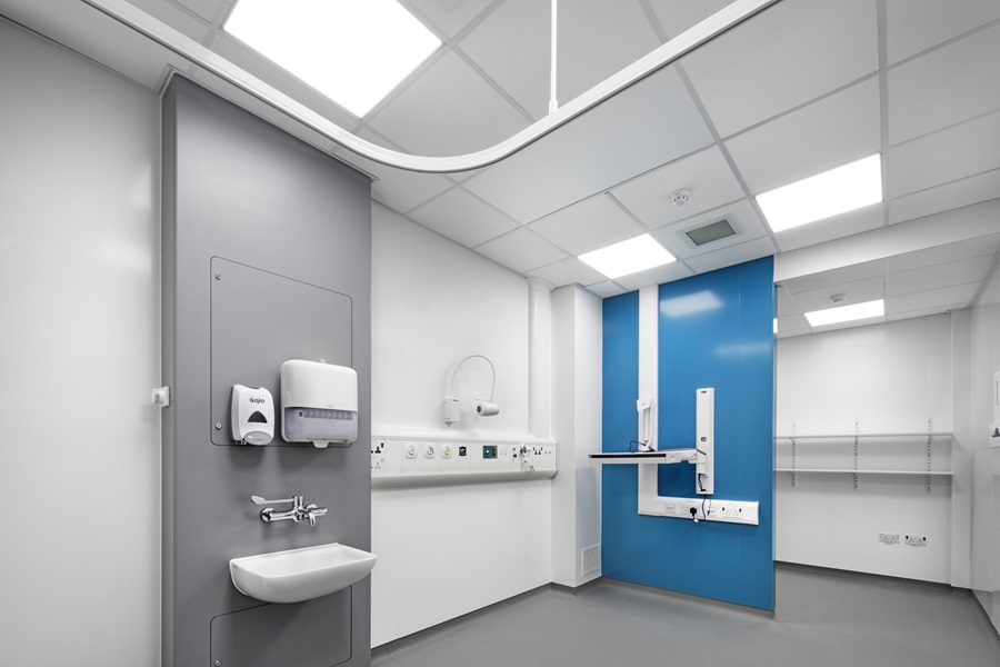 ‘Multi-faceted’ ceiling solution for Chesterfield Royal’s new A&E Department 