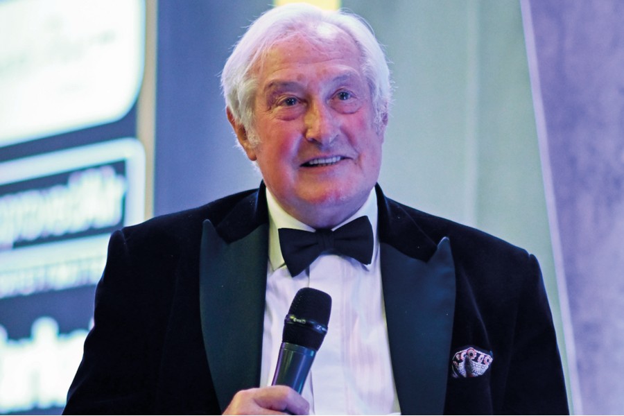‘Rugby legend’ entertains guests at Gala Dinner